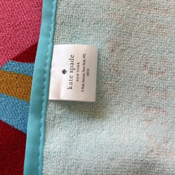 NIP Kate Spade Beach Towel - Picture 2 of 3